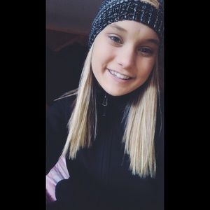 Meet your Posher, Courtney